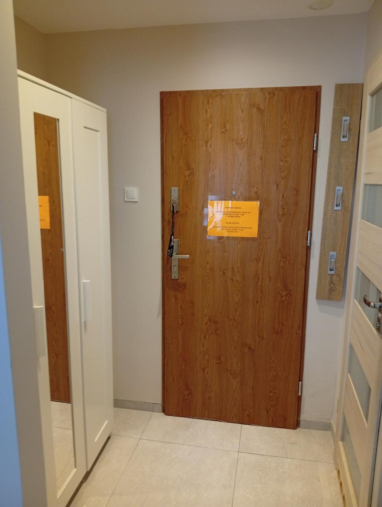 צ'סטוצ'ובה Apartament Zacisze מראה חיצוני תמונה