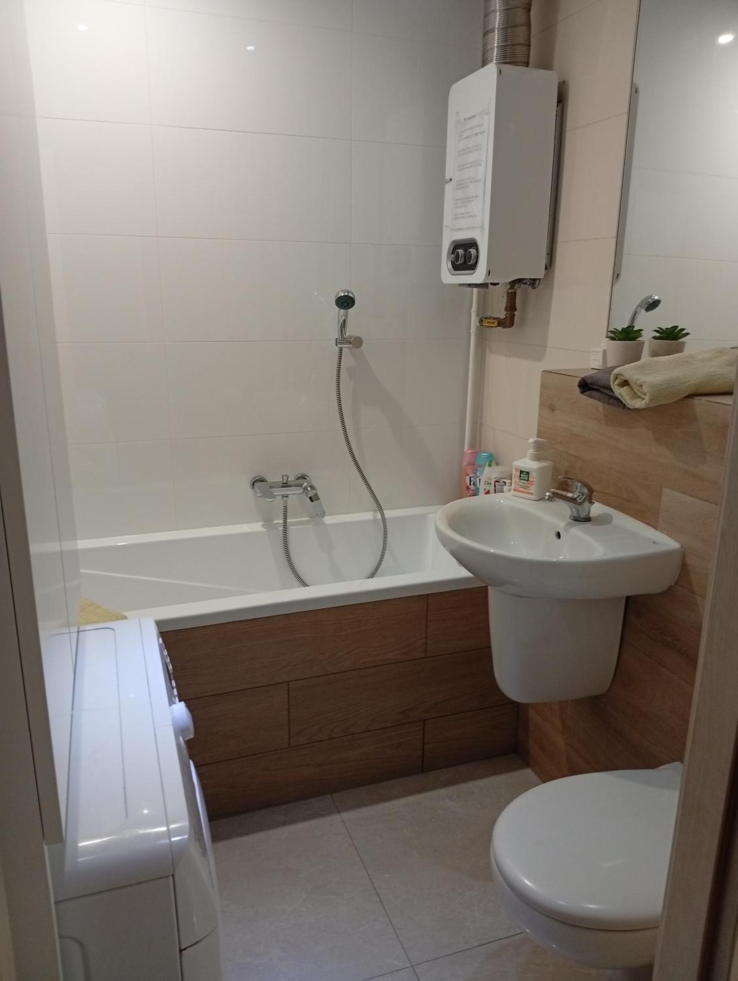 צ'סטוצ'ובה Apartament Zacisze מראה חיצוני תמונה